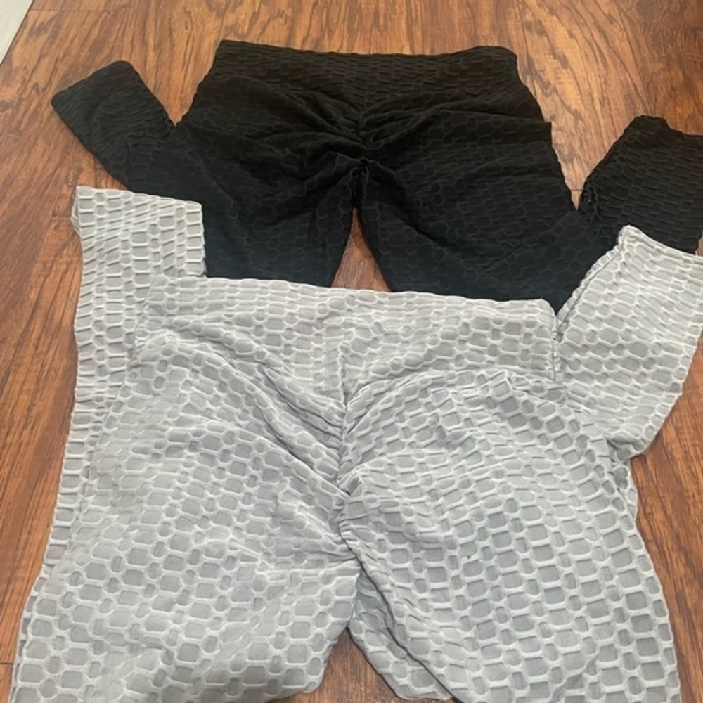 Two scrunchie L pants